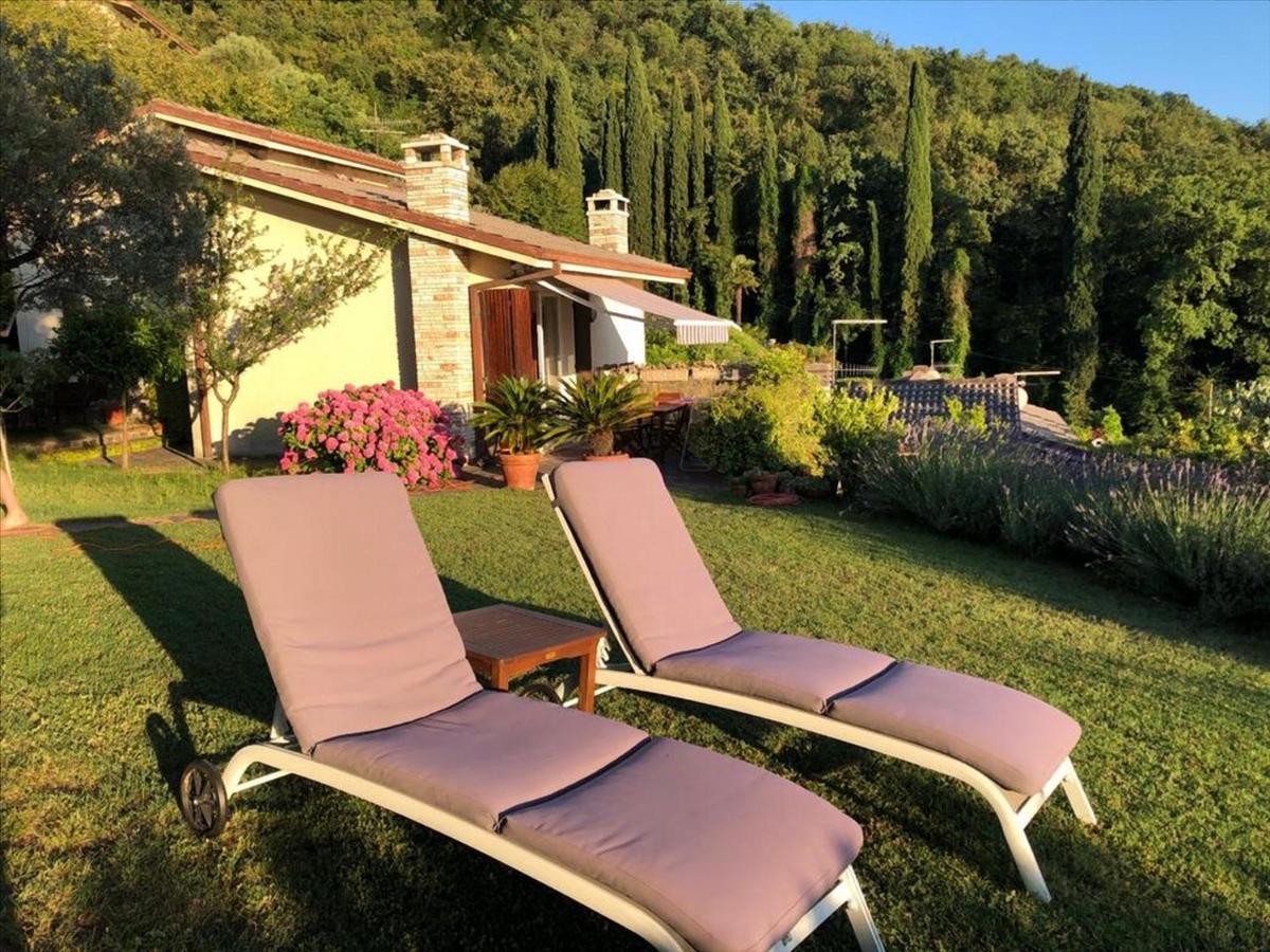 Casa Vacanze Mazurine10 Torri Del Benaco Exterior photo