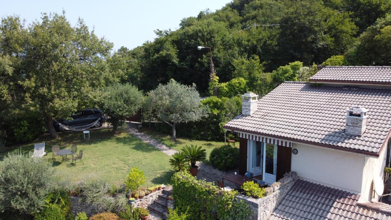 Casa Vacanze Mazurine10 Torri Del Benaco Exterior photo
