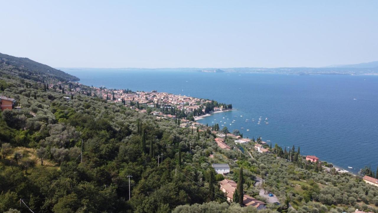 Casa Vacanze Mazurine10 Torri Del Benaco Exterior photo
